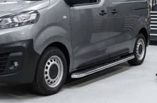 Бокові пороги Maydos V1 (2 шт., алюміній ↗ нерж) XS – Коротка база Peugeot Traveller 2017- рр.