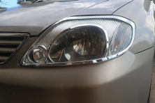 Накладки на фари V1 (2002-2004, 2 шт., пласт) Toyota Corolla 2002-2007 рр.