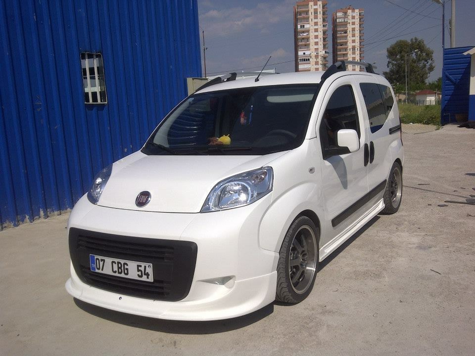 Накладка на передній бампер V2 (під фарбування) для Citroen Nemo 2007-2017 рр