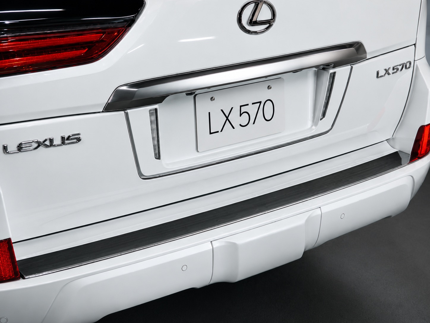 Задня підставка під номер з LED (2007-2023) Чорний колір для Lexus LX570/450d рр