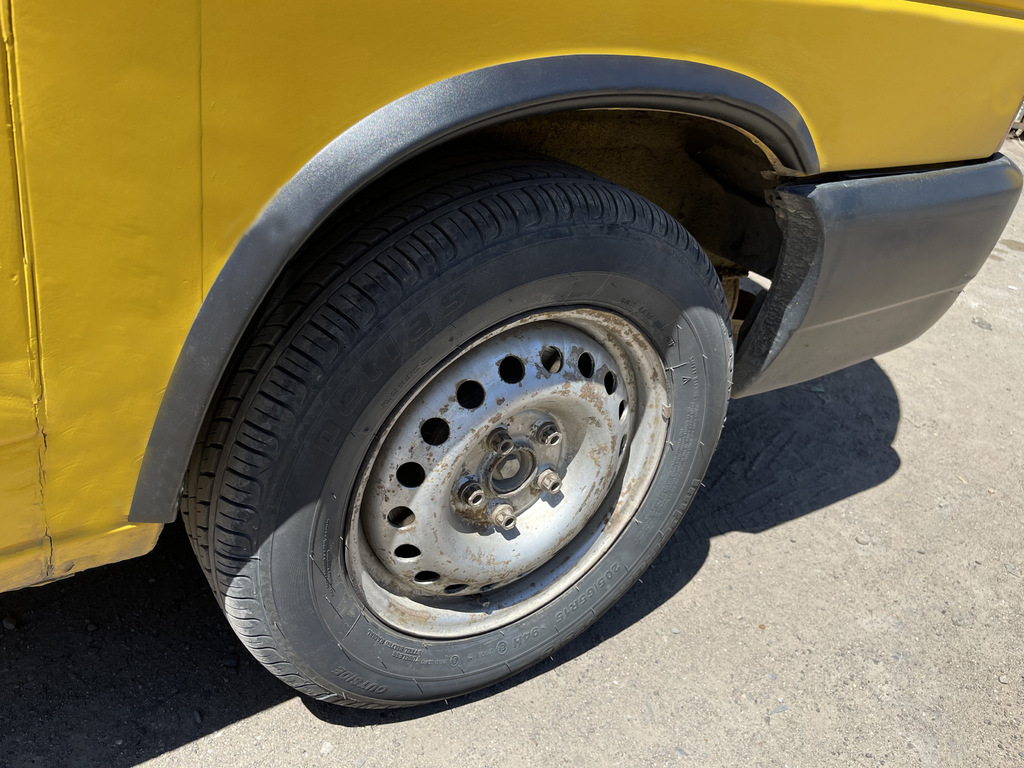Накладки на арки (4 шт, чорні) Пластик для Volkswagen T4 Transporter 1990-2003 рр