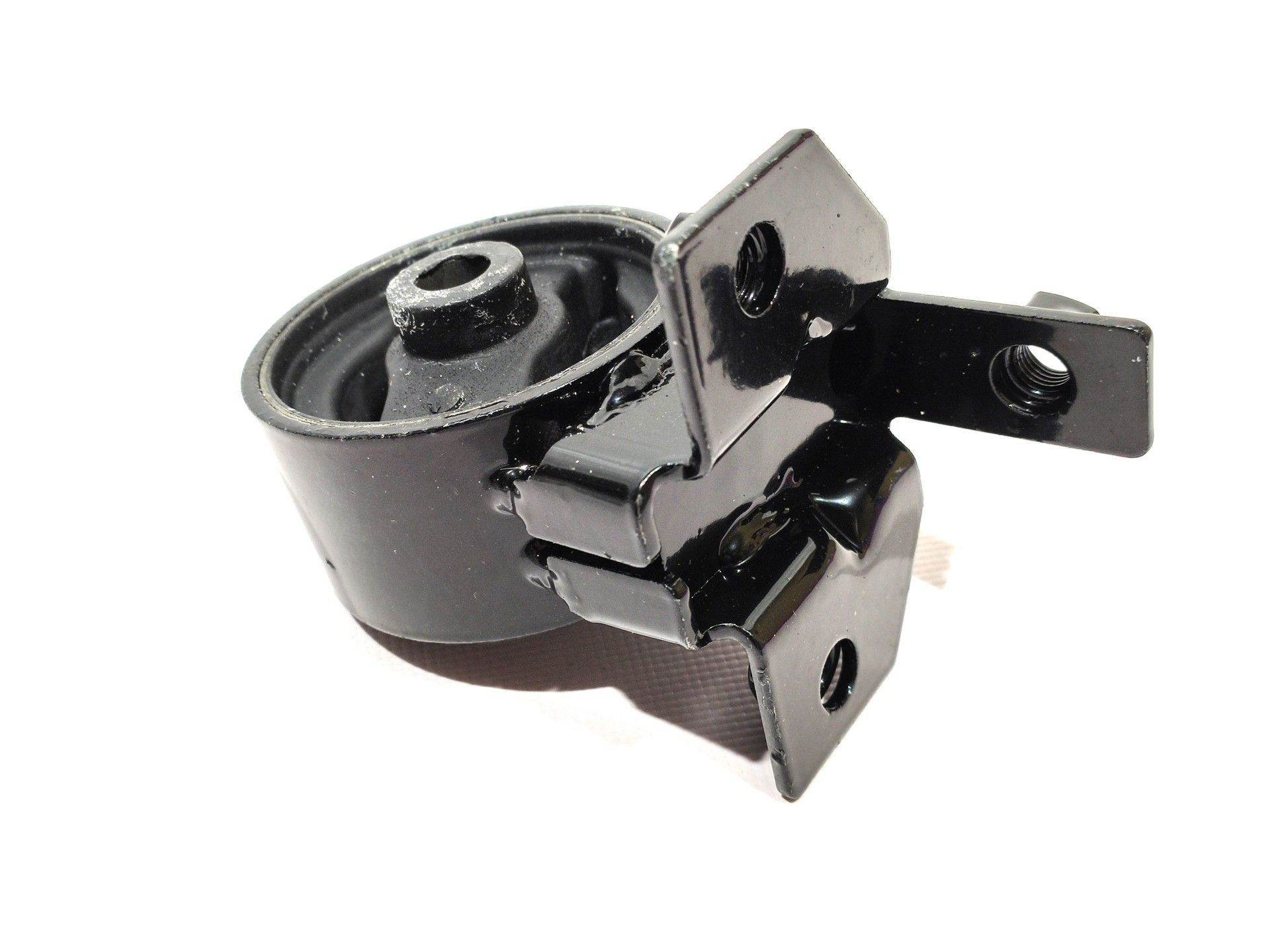 Подушка двигуна передня Chery Jaggi KLM