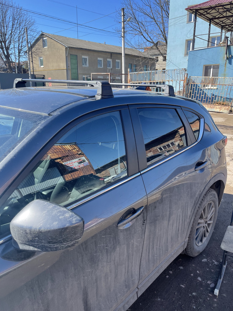 Поперечний багажник у штатні місця (2 шт, алюміній) Чорний для Mazda CX-5 2017- рр