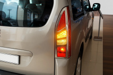Накладка на стопи Прямі (2 шт., нерж.) Carmos Citroen Berlingo 2008-2018 рр.