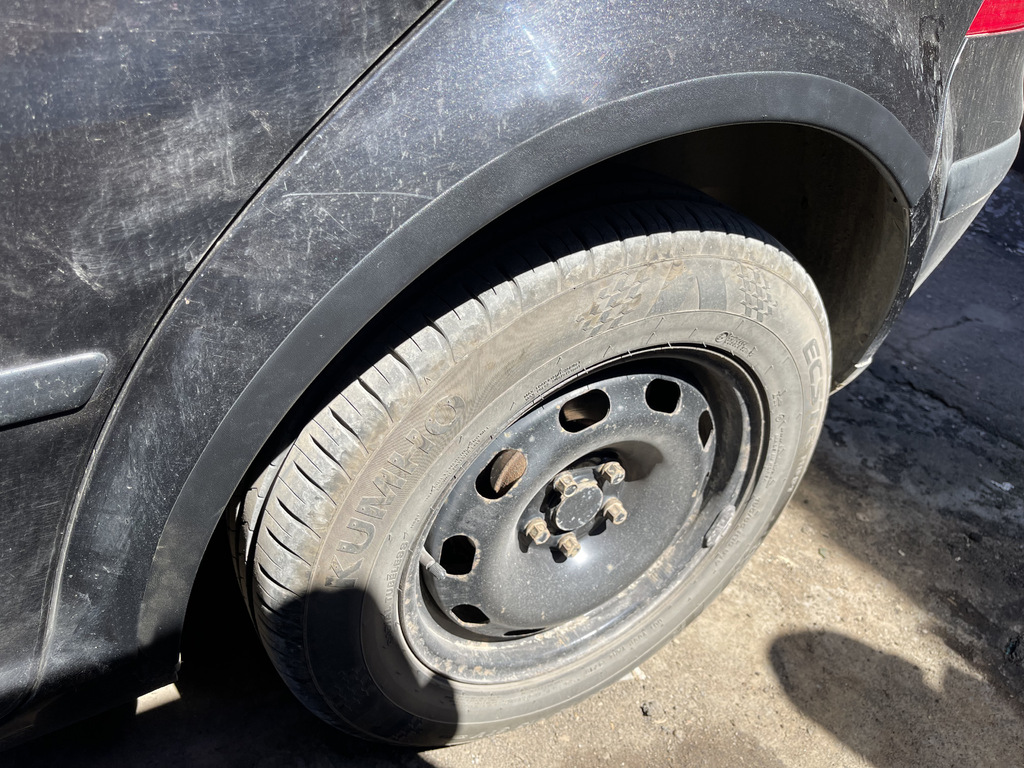 Накладки на арки (4 шт, чорні) для Volkswagen Golf 4 1997-2006 рр