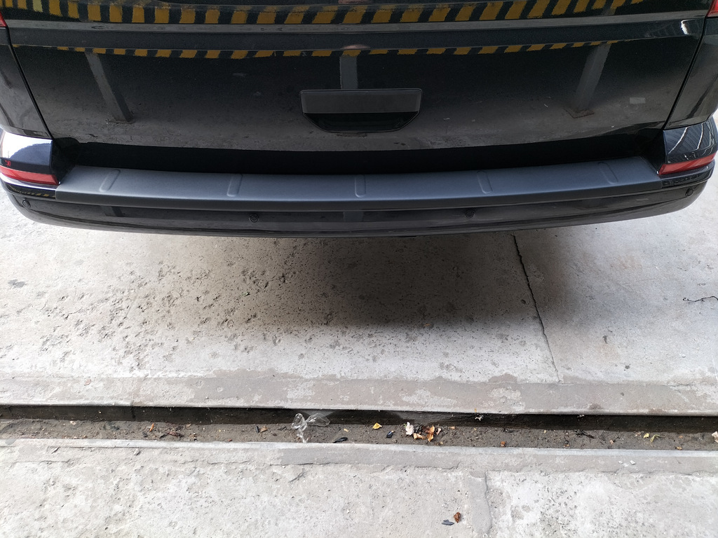 Накладка на задній бампер EuroCap (1 двері, ABS) для Volkswagen T6 2015-2024 рр