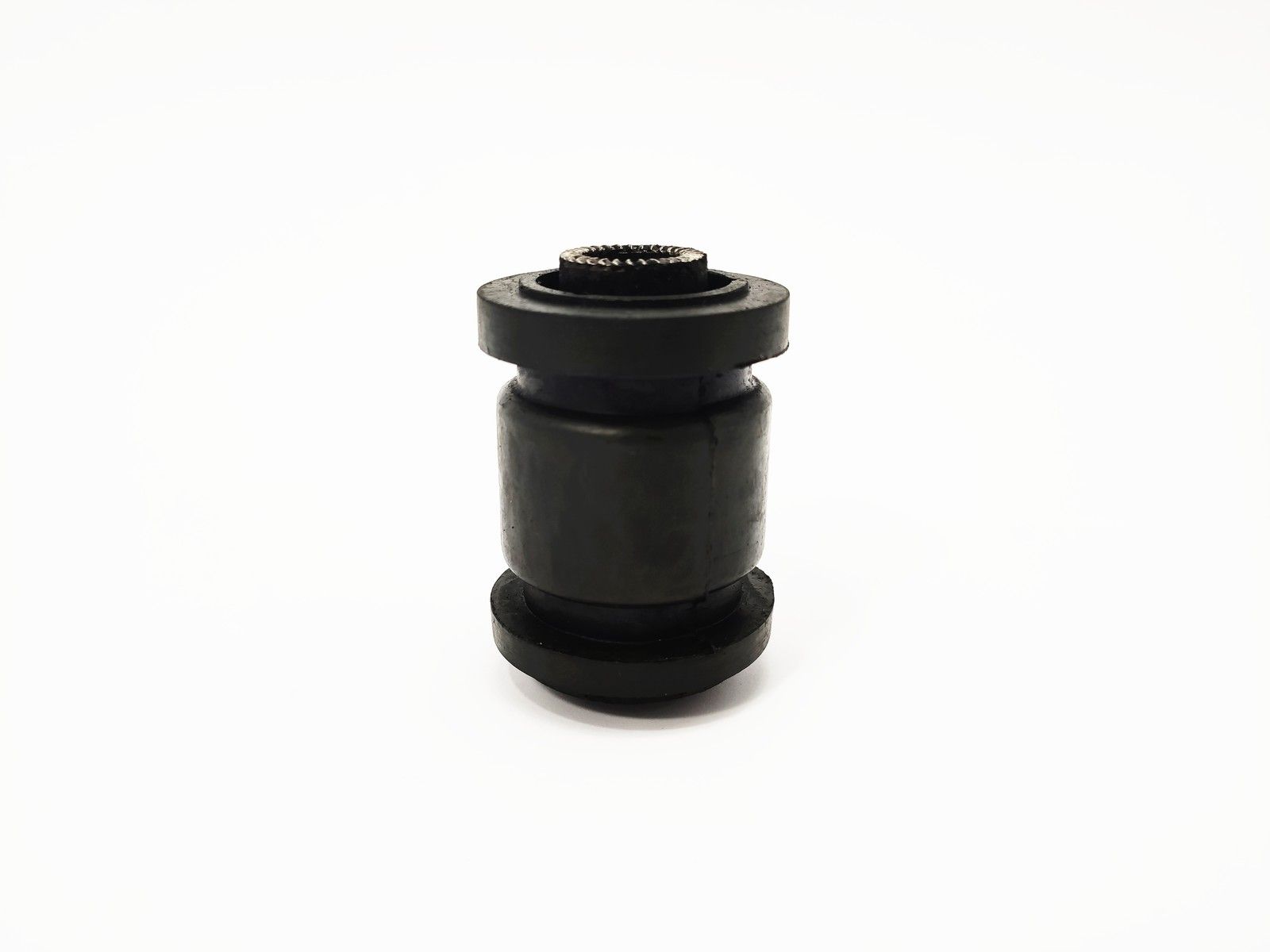 Сайлентблок переднього важеля передній (малий) Hyundai Accent KLM