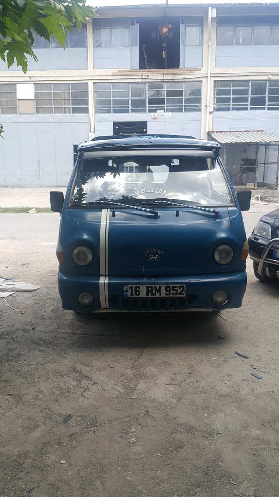 Козирьок на лобове скло (чорний глянець, 5мм) для Hyundai H100