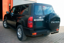 Задні кути AK003 Black (2 шт, нерж.) Nissan Patrol Y61 1997-2011 рр.