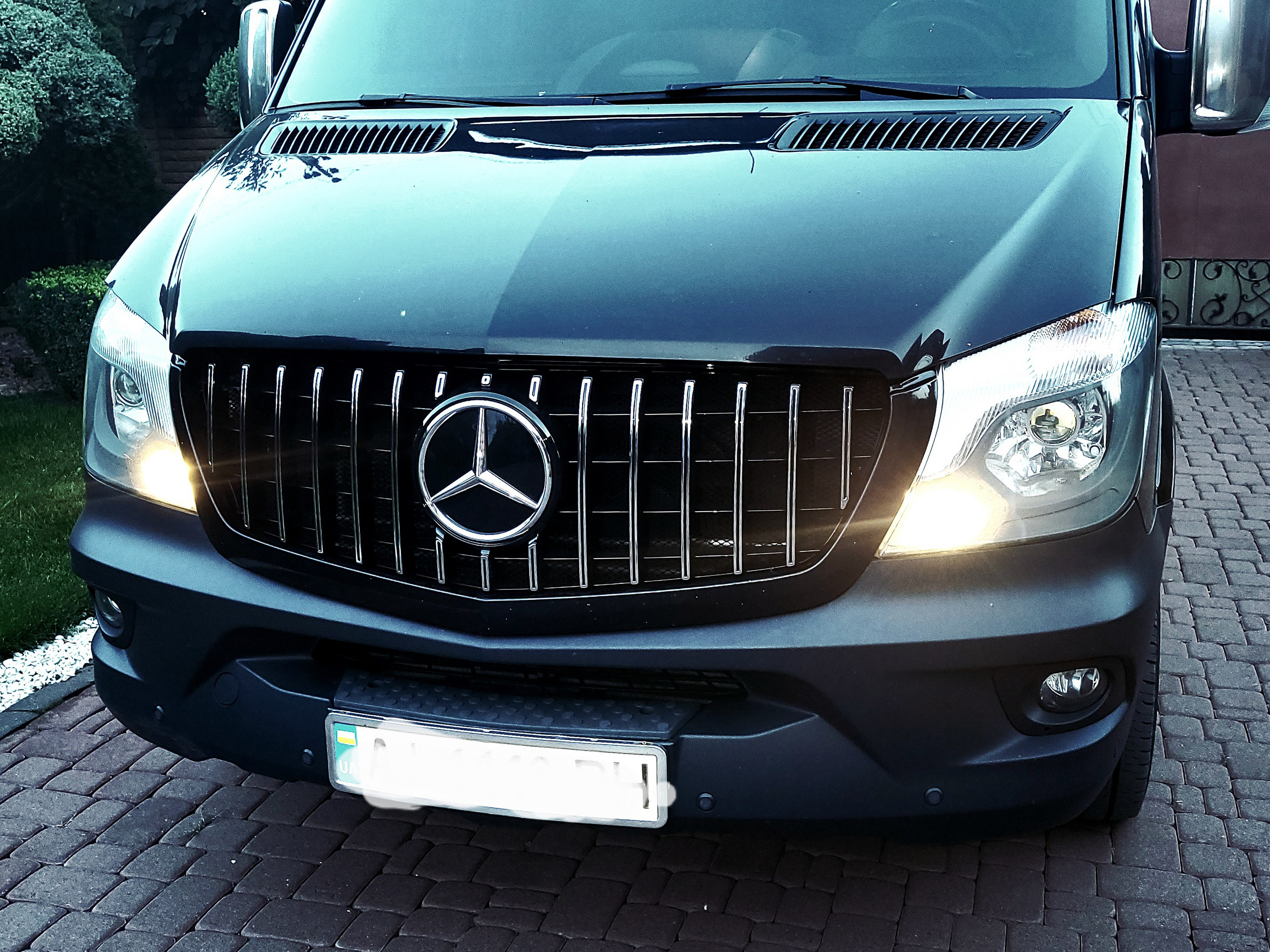 Передня решітка GT Panamericana Chrome (2013-2018) для Mercedes Sprinter W906 рр