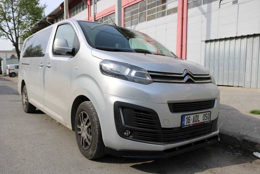 Передня лип накладка (ABS) для Citroen SpaceTourer 2016- рр