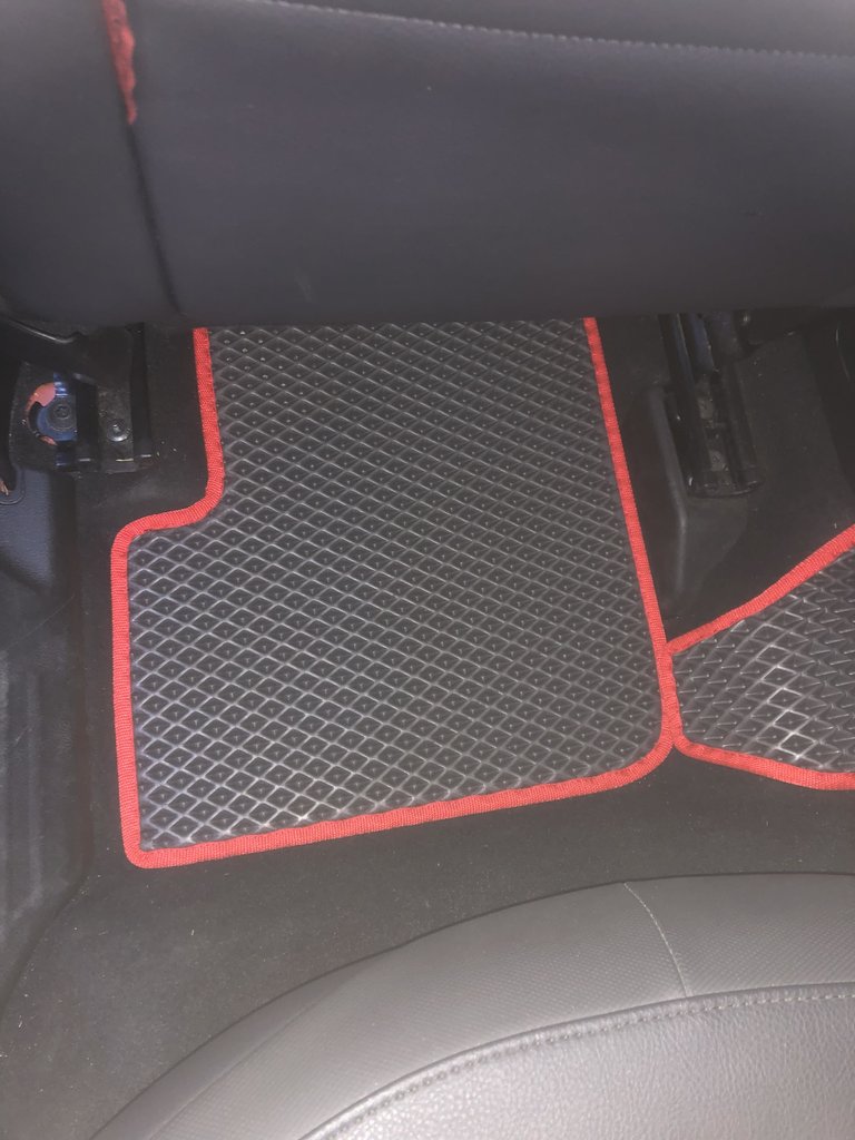 Килимки EVA (чорні) для Fiat 500X