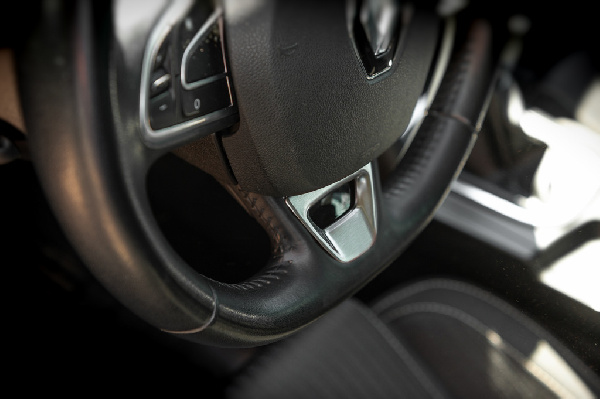 Накладка на кермо (нерж) для Renault Megane IV 2016-2025 рр