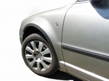 Накладки на арки (4 шт, чорні) метал Skoda Superb 2001-2009 рр.