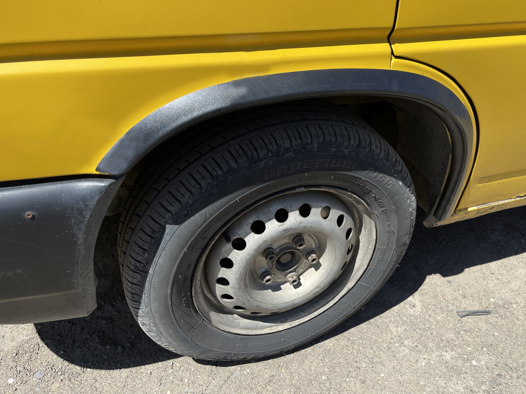 Накладки на арки (4 шт, чорні) Пластик для Volkswagen T4 Transporter 1990-2003 рр