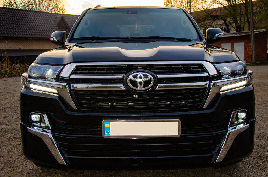 Комплект обвісів 2016-2021 (Executive 2021) Чорний колір для Toyota Land Cruiser 200 рр