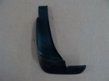 Бризговик передній L BYD F3