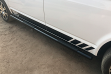 Бічні труби Black (2 шт., нерж) 60мм, Довга база Volkswagen T6 2015-2024 рр.