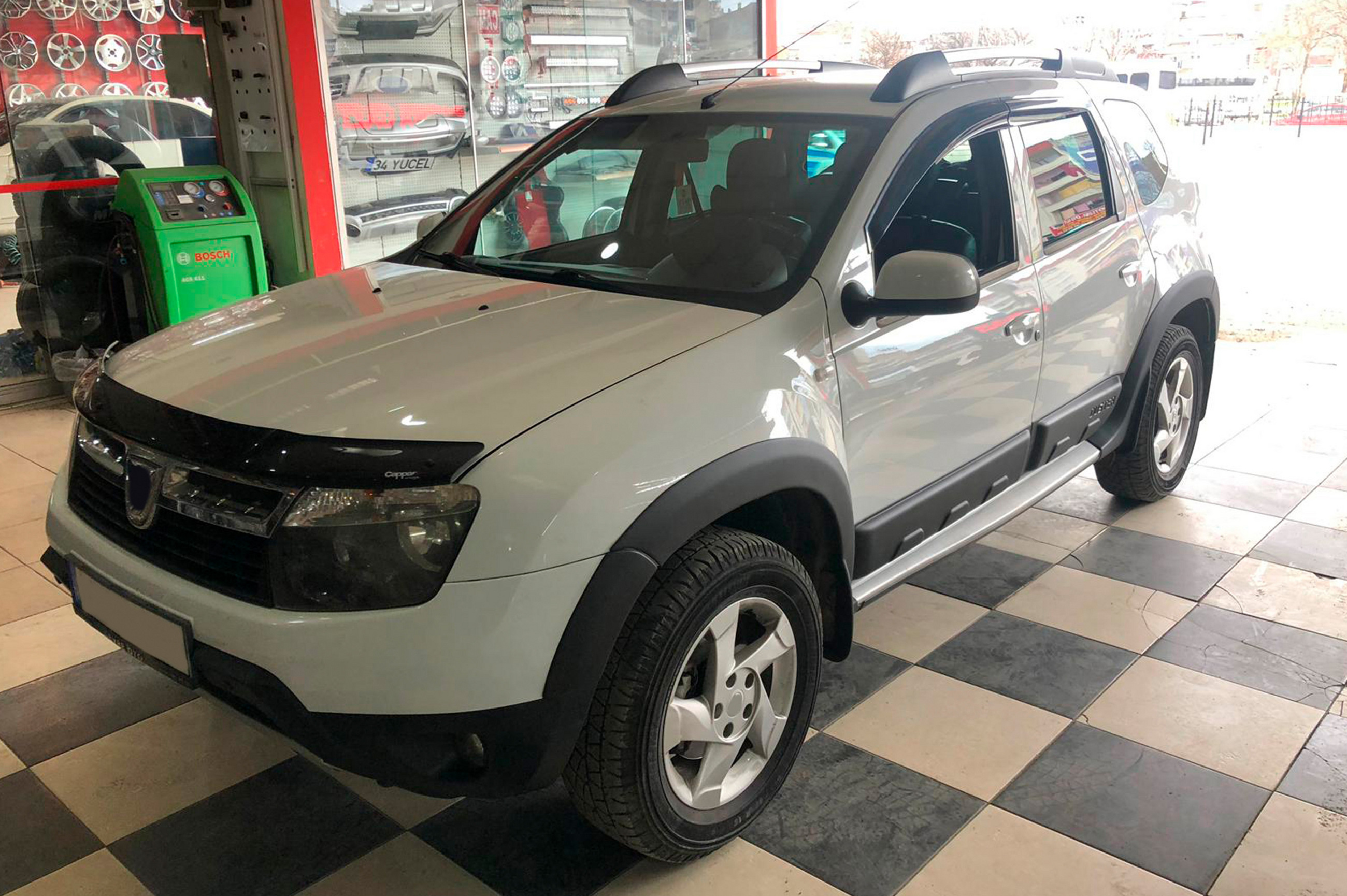 Розширювачі арок гладкі (8 шт, ABS) EuroCap - Туреччина для Renault Duster 2008-2017 рр