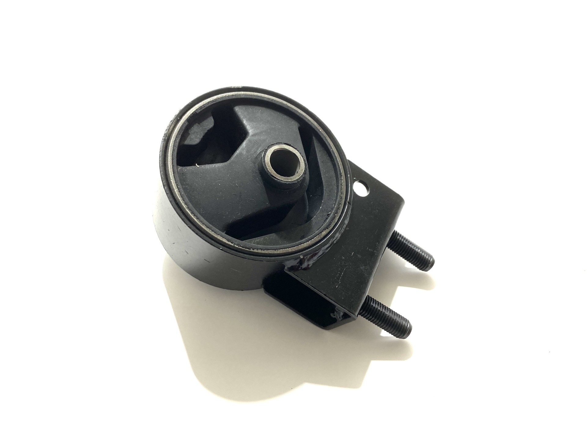 Подушка двигуна L 1.3/1.5L Geely CK/CK2 KIMIKO
