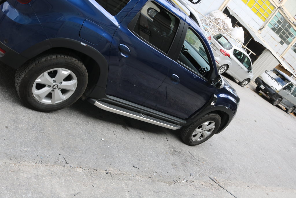 Молдинги (4 шт, ABS) DDU - Україна для Renault Duster 2018-2024 рр