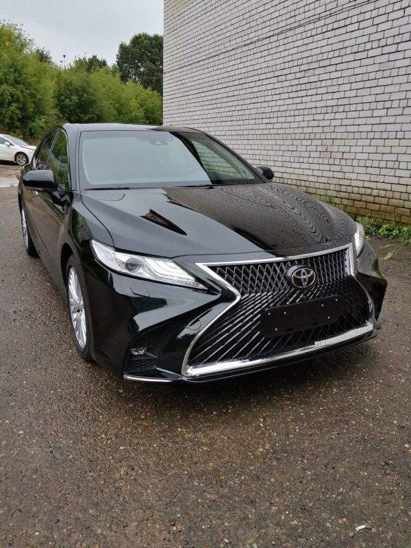 Комплект обвісів Lexus LS style для Toyota Camry 2018-2023 рр