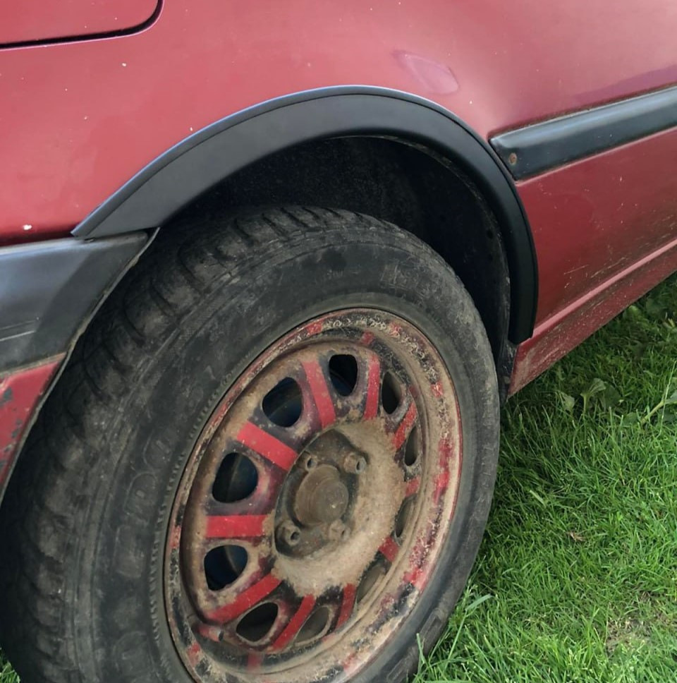 Накладки на арки (4 шт, чорні) ABS пластик для Volkswagen Golf 3 1991-2001 рр