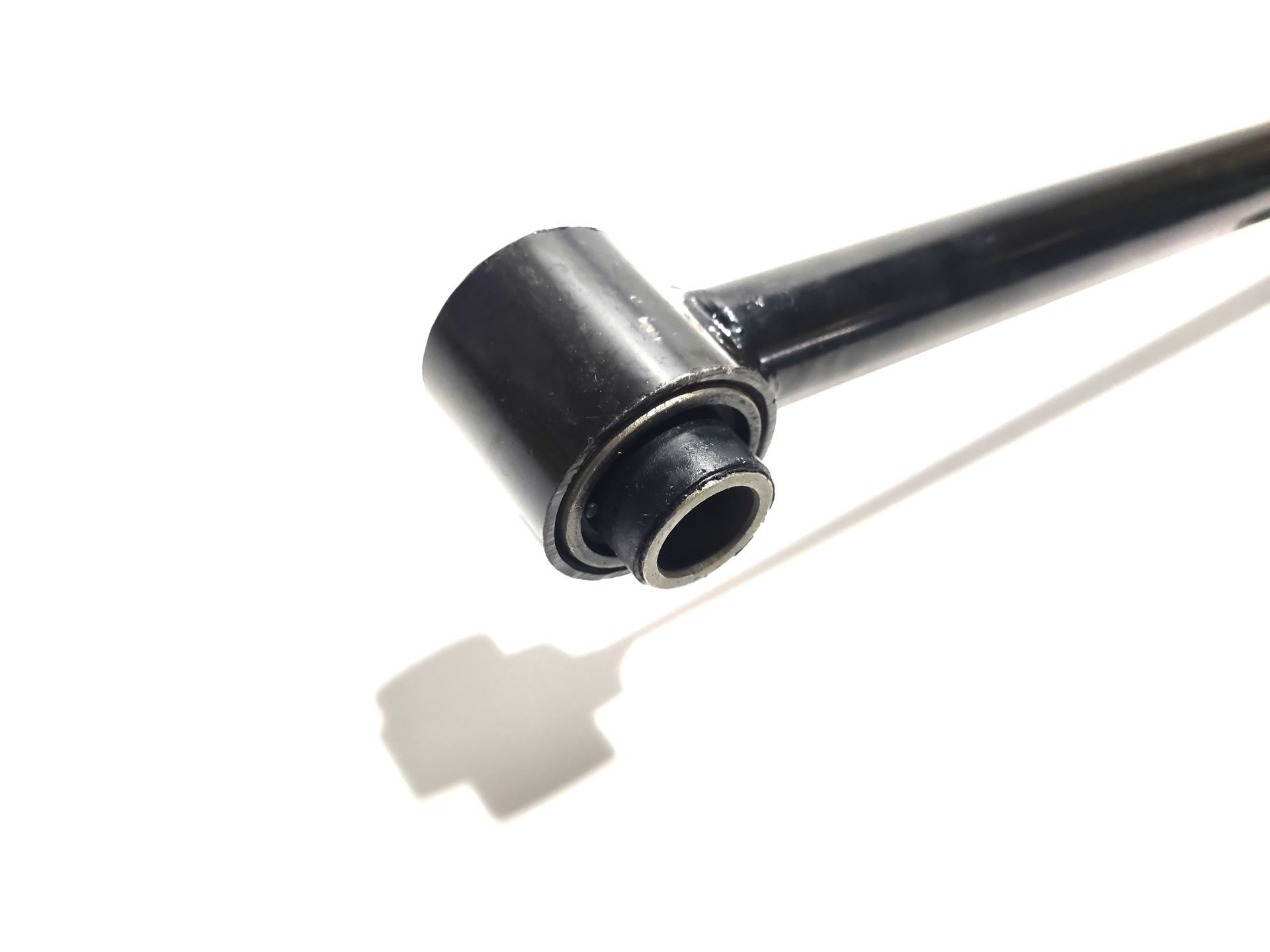 Важіль задній поперечний R Lifan X60 KIMIKO