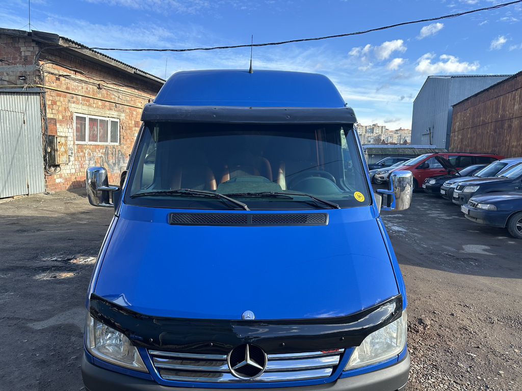 Козирьок на лобове скло (чорний глянець, 5мм) для Mercedes Sprinter W901/902/903/904/905 1995-2006 рр