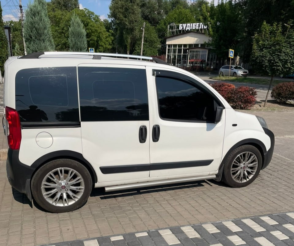 Накладки на арки (4 шт, чорні) 1 двері металеві для Peugeot Bipper 2008-2017 рр
