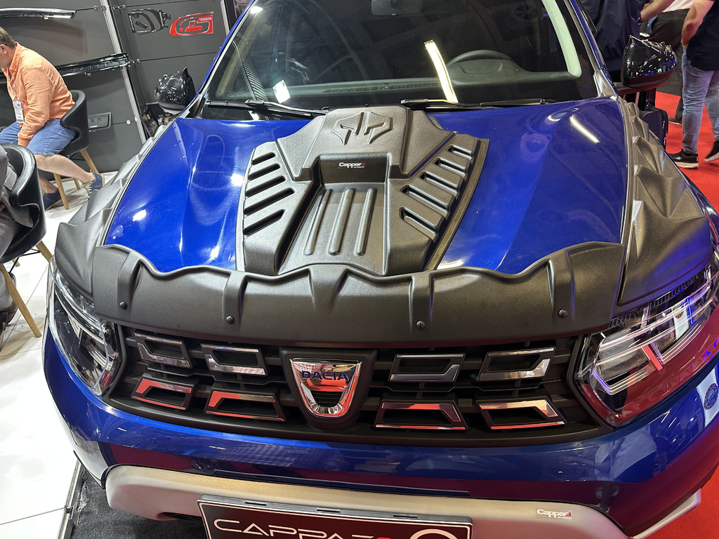 Комплект накладок на капот DRAGON (3 шт) для Dacia Duster 2018-2024 рр