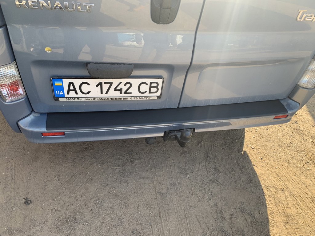 Накладка на задній бампер DDU (ABS) для Nissan Primastar 2002-2014 рр
