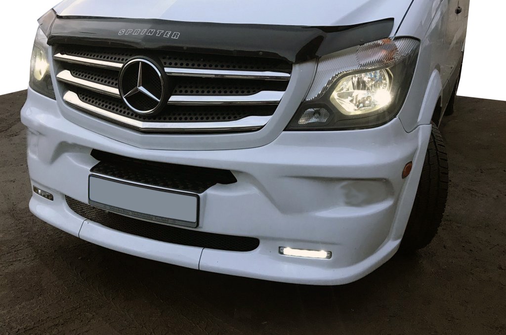 Накладка на передній бампер LED (модель 2013-2026) для Mercedes Sprinter W906 рр