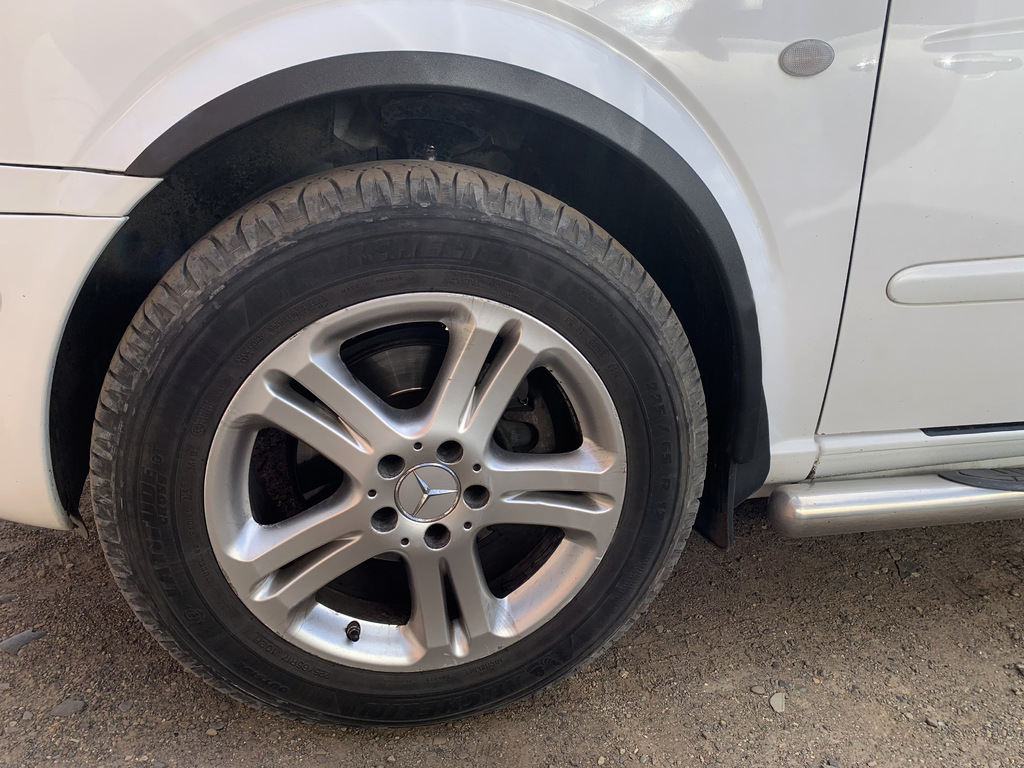 Накладки на арки (4 шт, чорні) для Mercedes Vito W639 2004-2014 рр