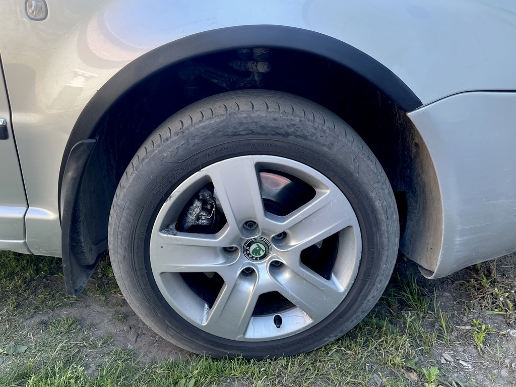 Накладки на арки (4 шт, чорні) ABS - пластик для Skoda Superb 2001-2009 рр