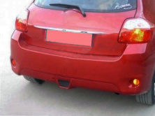 Накладка на задній бампер (під фарбування) для Toyota Auris 2007-2012 рр
