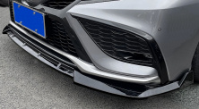 Передня лип накладка 2015-2017 (ABS) Toyota Camry 2011-2017 рр.
