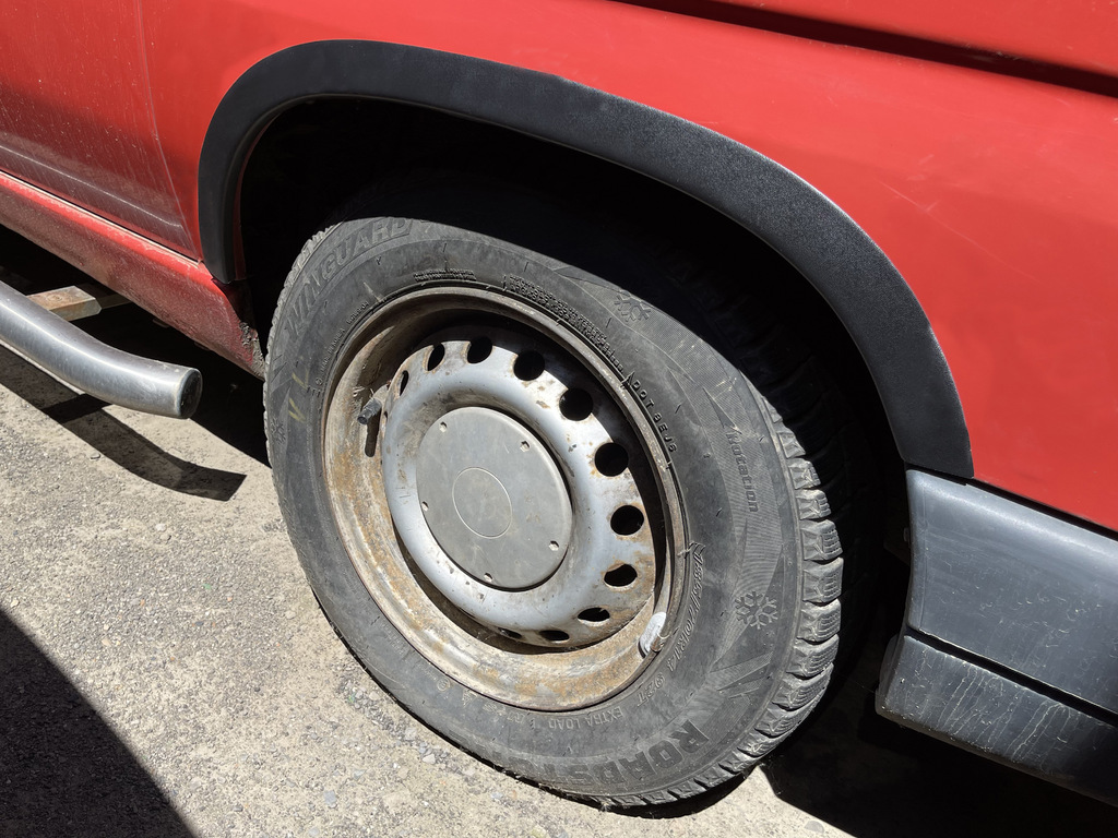 Накладки на арки (4 шт, чорні) ABS пластик для Mercedes Vito W638 1996-2003 рр