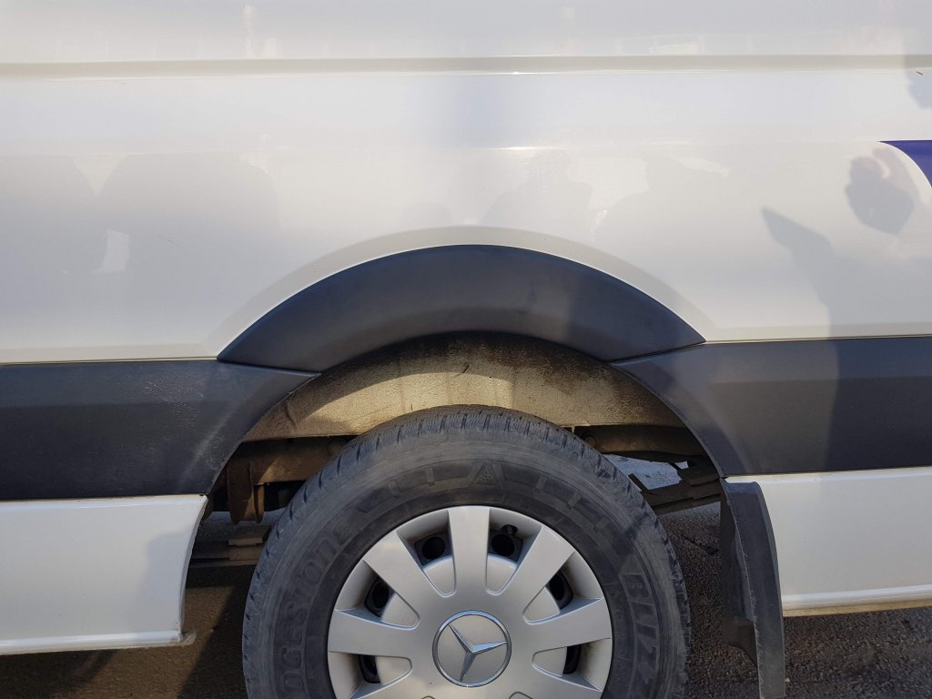 Накладки на арки широкі (4 шт, чорні) для Mercedes Sprinter W906 2006-2018 рр