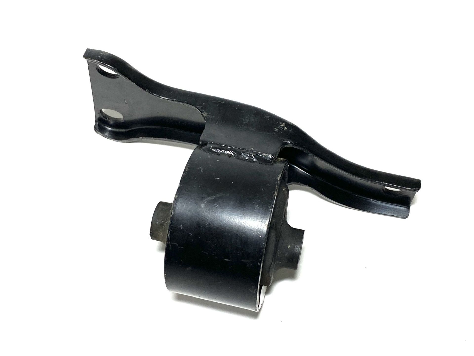 Подушка двигуна R 1.3/1.5L Geely CK/CK2 KLM