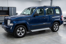 Бокові пороги Maya V2 (2 шт., Алюміній) Jeep Cherokee/Liberty 2007-2013 рр.