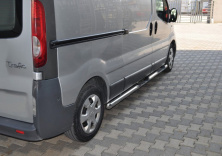 Бічні труби BB002 (2 шт., нерж.) 70 мм, коротка база для Renault Trafic 2001-2015 рр