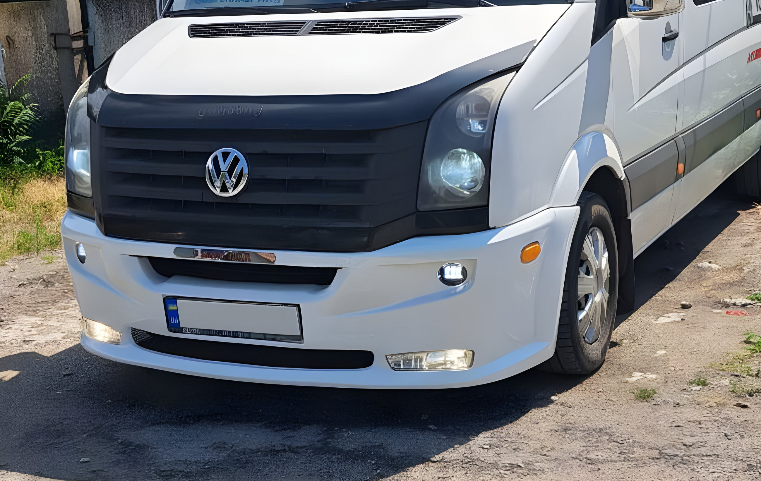 Накладка на передній бампер 2012-2026 (Era прямий, під фарбування) для Volkswagen Crafter рр