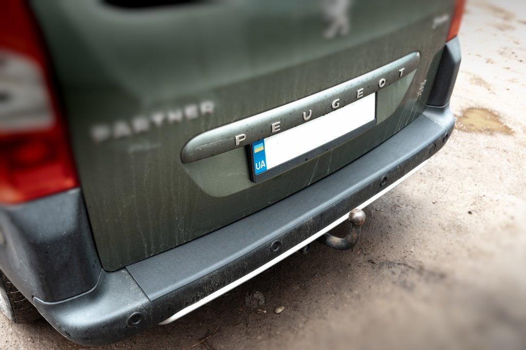 Накладки на задній бампер ABS (пласт.) для Peugeot Partner Tepee 2008-2018 рр