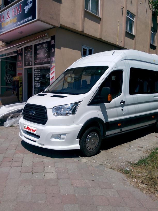 Накладка на передній бампер LED (2014-2019, під фарбування) для Ford Transit 2014- рр