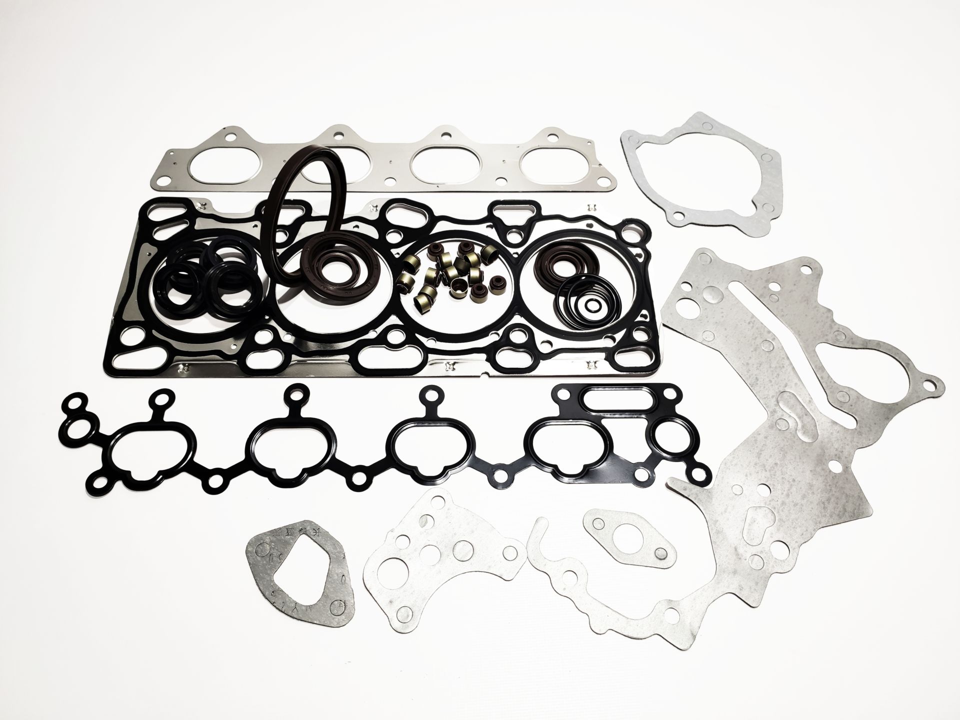 Комплект прокладок двигуна 2.0L (метал) Chery Tiggo/Eastar KIMIKO