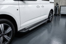 Бокові пороги RedLine (2 шт., алюміній) Стандартна база Volkswagen Caddy 2020- рр.