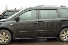Бічні труби Black (2 шт., нерж) Kia Carnival 2002-2013 рр.