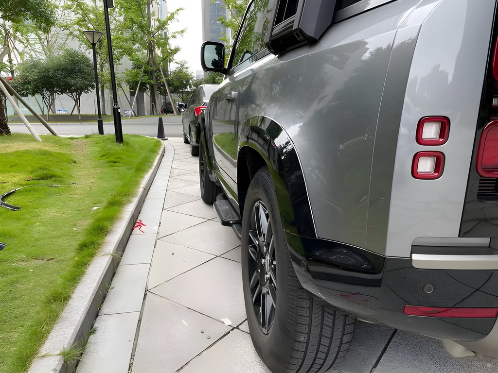 Розширювачі арок (бушвакери, 6 шт, чорний глянець) для Land Rover Defender 2019- рр