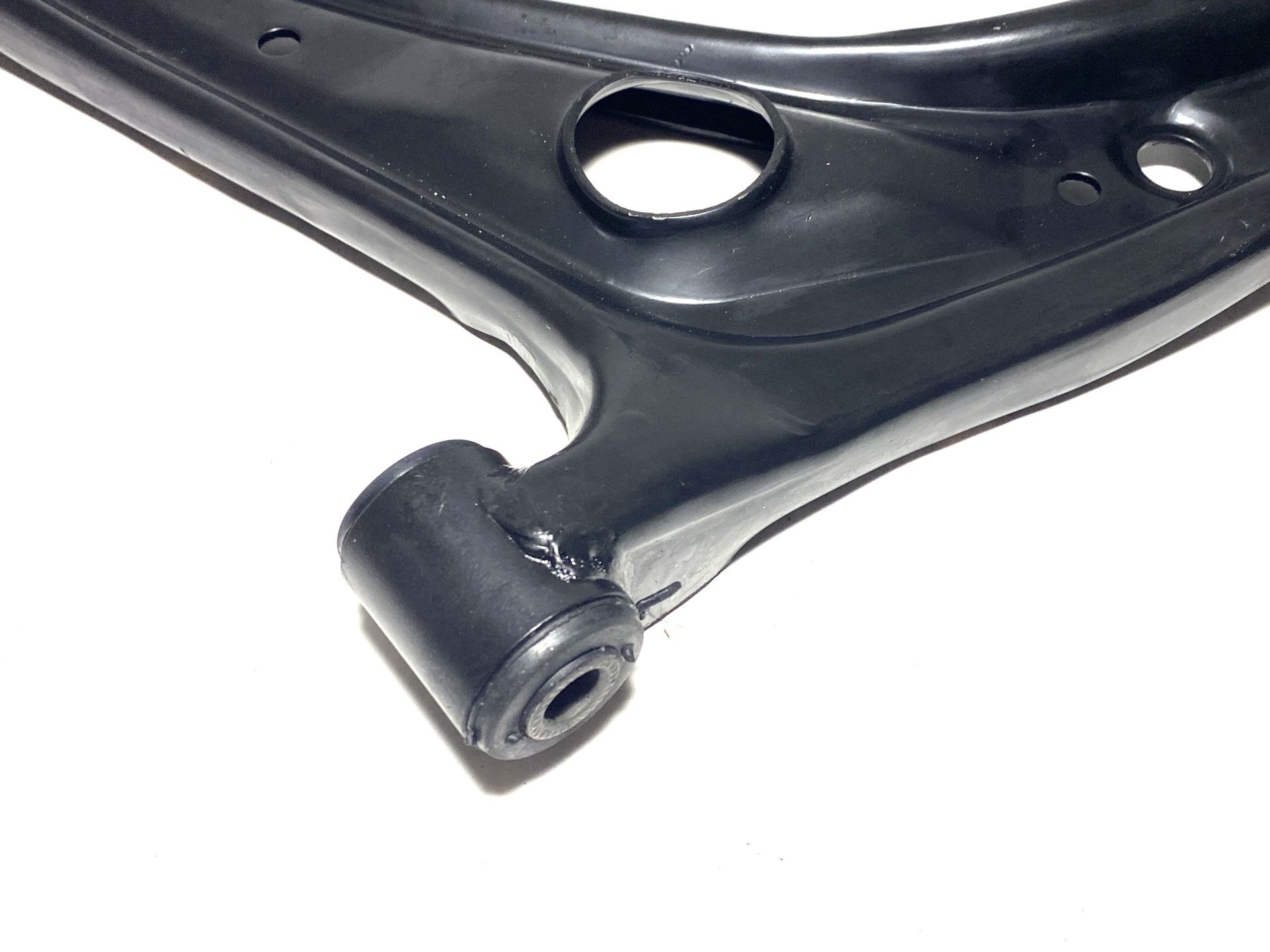 Важіль передній у зборі L Geely CTR